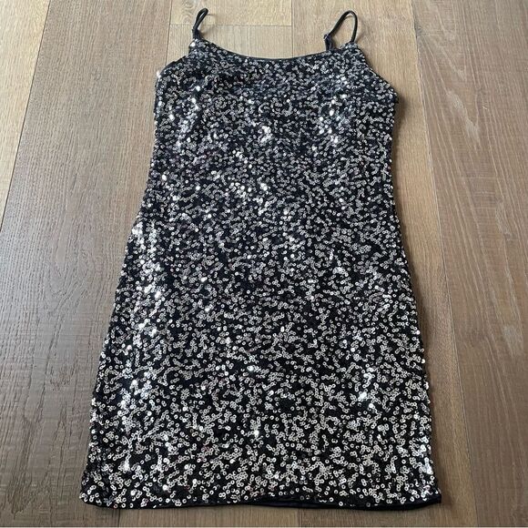 Iris Los Angeles Sexy Shimmer Sequin Women's Mini Dress Black/Silver (Size L) - Picture 11 of 12
